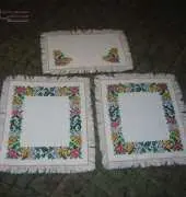 unos tapetes