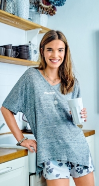 Burda Style - 105 01/2018 - Pullovers - Sizes 36-44 - Russian, English Machine Translation
