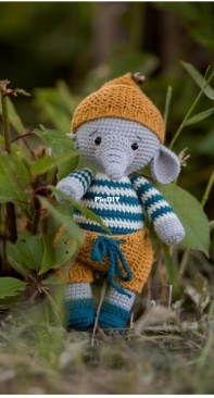 La Mamama Toys - Olesya Baigacheva / Baygacheva - Nicolas the Elephant
