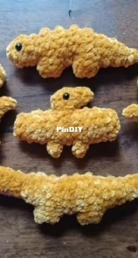 Umber & Ivy - Amber - Dinosaur Nuggets