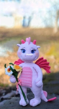 Bobrik Toys - Natalia Bober - Leya the Dragon