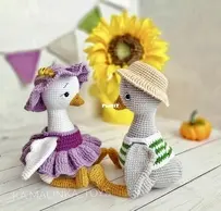 Ka.malinka Toys - Elizabeth Kamalina - Village Geese
