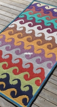 The Waves Blanket by Martin Up North - English