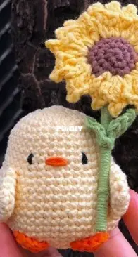 Duck with sunflower crochet