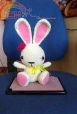 rabbit in a hole ^^