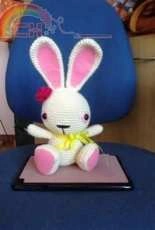 rabbit in a hole ^^