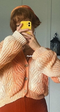 Iriecchis Patterns - Irie - Lightly Toasted Cardigan