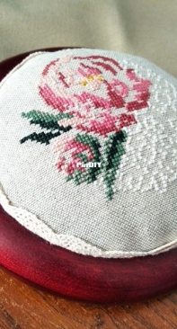 Pincushion from Crossstitch Coast