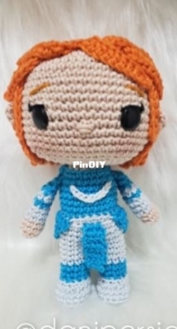 Dani Persiani - Daniela Persiani - Sprite the Elf - Sprite Duende - Portuguese
