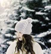 Let it Snow (hat)by Kalurah Hudson/free