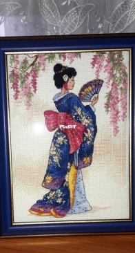 Dimensions , Elegante Geisha