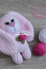 Anna Skvortsova - Bunny with Rose - Translated - Free