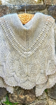 Solveig Shawl by Valentina Bogdanova - English