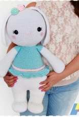 Bunnies and Yarn -Michelle Alvarez -Sophie the Easter Rabbit - Spanish