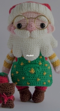 Lemon Yarn Creations - Andreia Ferreira - Santa the Toymaker