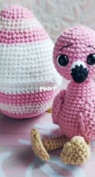 Crochet Egg Suprise - Shu Toys - / Alexsandra Egorova - Baby flamingo