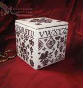 WMN A QUAKER NEEDLEWORK BOX