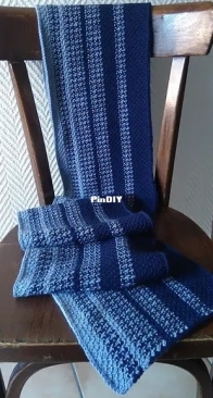 Kabila Sri Ponnusamy - Star Light Mens Scarf - English