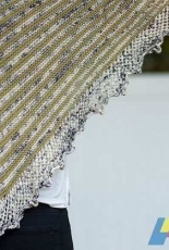 Sun Kissed Shawl/Wrap by Veronika Jobe/ YarnOnTheHouse-Free