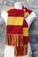 Galt House of Yarn-House Scarf by Anne Vasic-Free