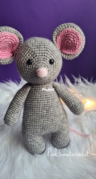 Pink Tomato Crochet - Josephine Laurin - Squeaks The Mouse Cuddly Friends Edition