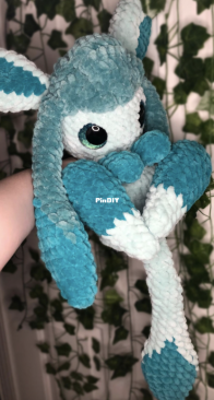 Pebbles Crochet Shop 23 - Natalie - Glaceon