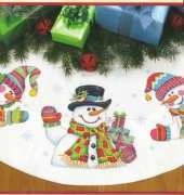 Dimensions 008823 Snowmen Tree Skirt