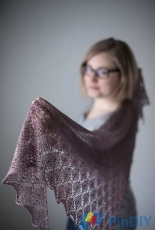 Diamond Ice shawl by Janina Kallio