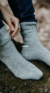 Rise and Fall Socks by Verena Cohrs - Sustainablist