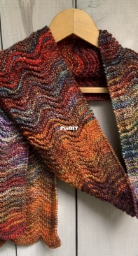 Scrappy Wavy Scarf by Liz Harris-Free