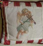 Pillows with angels - Cojines con ángeles