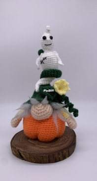 Claudia Ramprecht - Little Gnomes - Halloween - Pumpkin Ghost