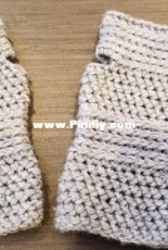 Cassie Moiser - Textured Stripes Fingerless Gloves - Free