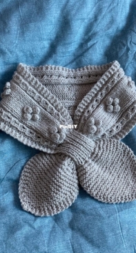Berry Scarf by Ayeong Son - English - Free