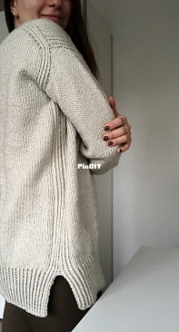 Sums sweater 1 by Sümeyra Demir - free