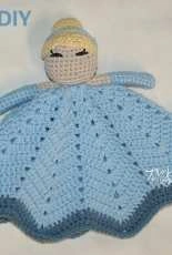 TMK Crochet - Jennifer Lynas - Cinderella Lovey Blanket