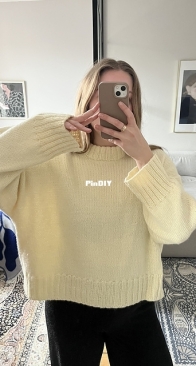 Inga Sweater - Knitters & Friends - English