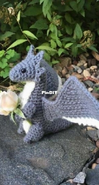 Imagined Yarn - Vienne Laing - Baby Dragon