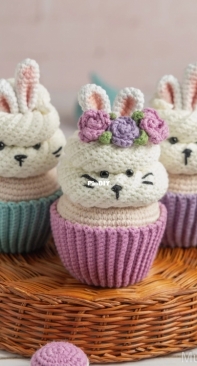 Mufficorn - Olga Chemerys - Bunny Cupcake - Russian
