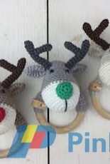 Stip en Haak - Herriët van de Wiel - Reindeer Ralf Rattle - Dutch and English - Free