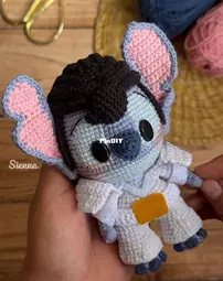 Sienna Handmade - Lilian Sandoval - Stitch Elvis - English translated