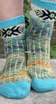 Mixed socks by Emma Gauthier-Free