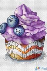 Blueberry Cupcake by Viktoriia / Victoria Pakhomova