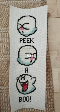 Peek a boo bookmark