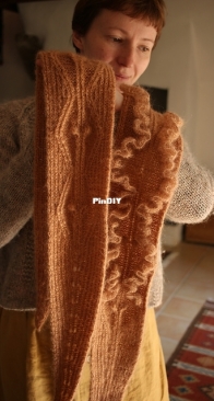 Parnassia Shawl by Teti Lutsak