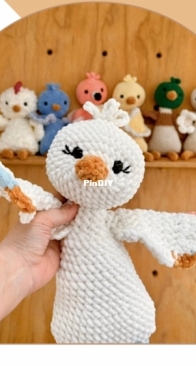 Isla Jean Stitchery - Megan Coad - Evie Bird