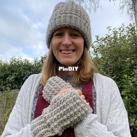 Concrete Gems - Gemma William - Cosy Berry Hat and Mittens