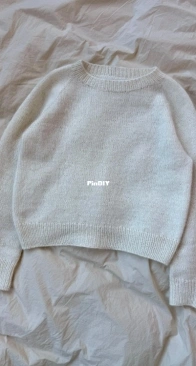 No Frills Sweater - Mette Wendelboe Okkels - PetiteKnit - German