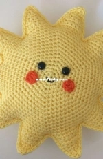 Flo and Dot - Sarah Jane Hicks - Yay Sunshine Mini Cushion - Russian - Free