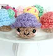 Amigurumi Cupcake Pattern by Ami Amore